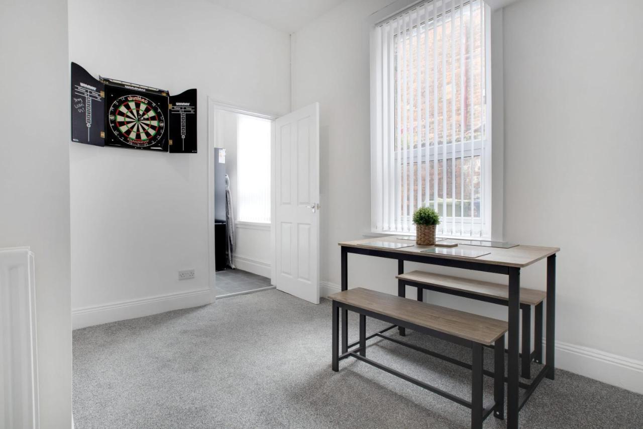 Stunning 4-Bedroom, 2 Bathrooms In Sunderland Sunderland  Extérieur photo